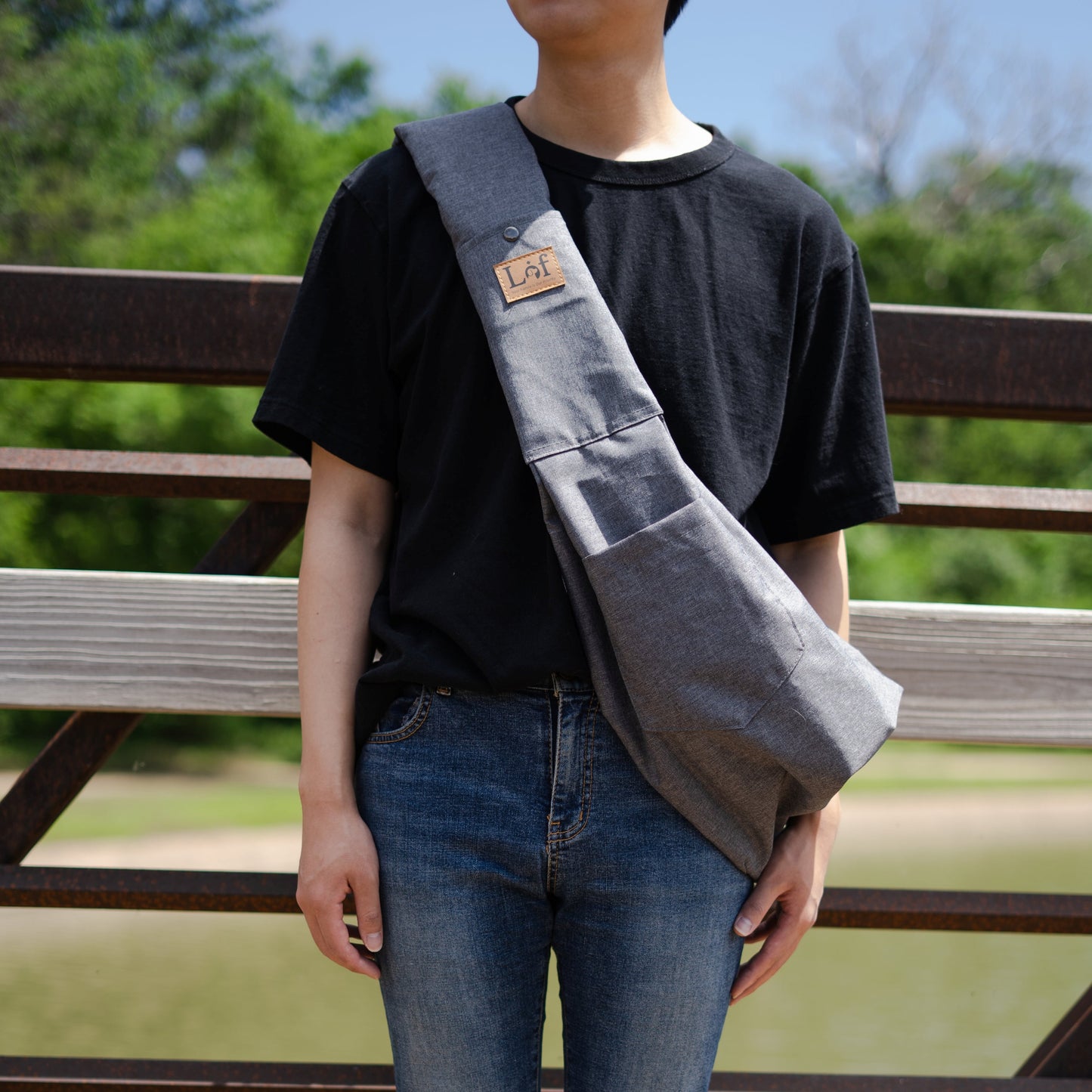 Comfortable & Hands-Free Travel Sling for Small Pets